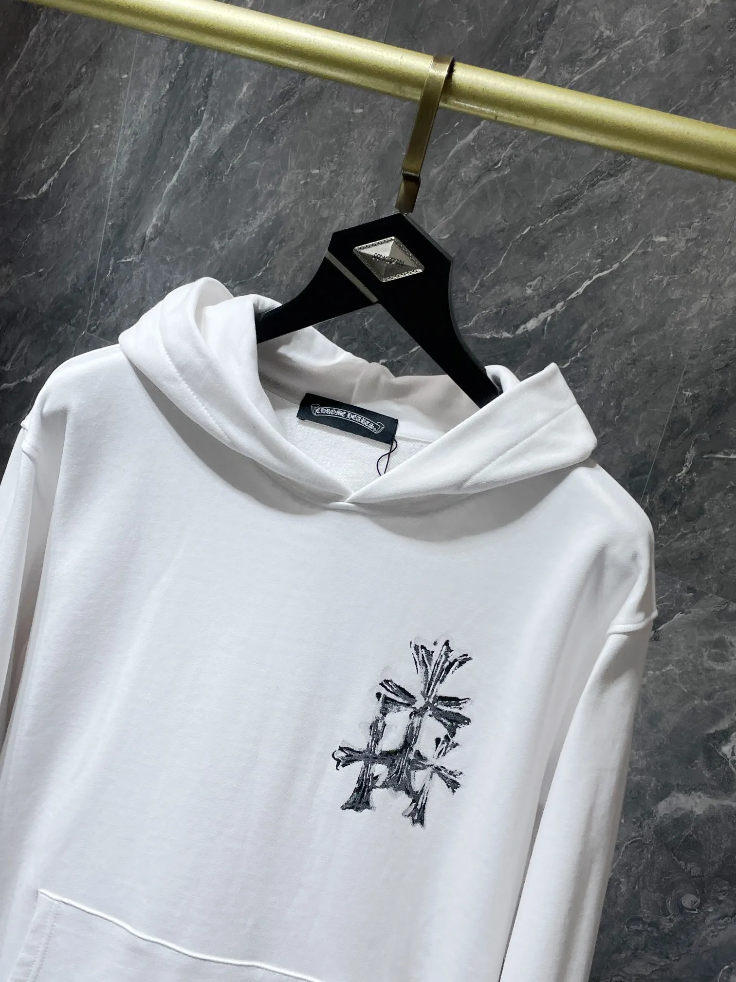 P246 Chrome Hearts Autumn and Winter 2025 Counter Synchronization ❤️ Chrome Sanskrit hooded sweatshirt High version embroidery ➕ Leather version Improved customized version 1:1 high-weight high-quality fabric 🌈Recommended colors: white black 🌈 Size: S, M, L, XL
